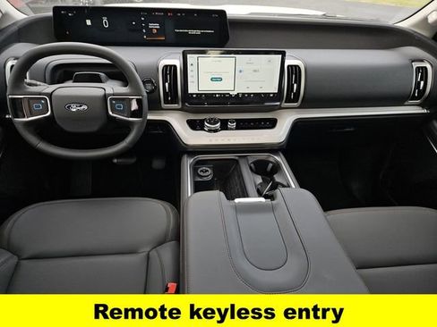 New 2025 Ford Expedition Max Active image 5