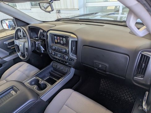 Used 2018 Chevrolet Silverado 1500 LT w/ All Star Edition image 29