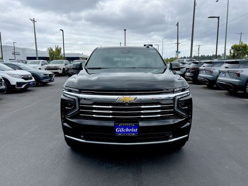 New 2026 Chevrolet Suburban LT AWD/4WD image 25