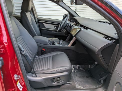 Used 2026 Land Rover Discovery Sport Landmark AWD/4WD image 32