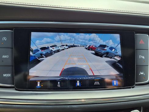 Used 2023 Buick Enclave Avenir w/ Avenir Technology Package AWD/4WD image 12