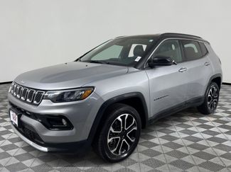 Used 2023 Jeep Compass Limited image 1