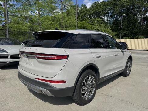 Used 2022 Lincoln Corsair FWD image 23