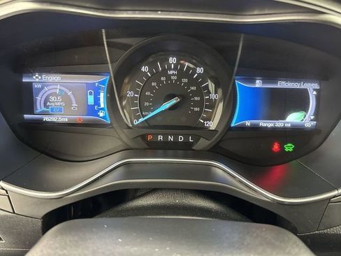 Used 2017 Ford Fusion SE image 15