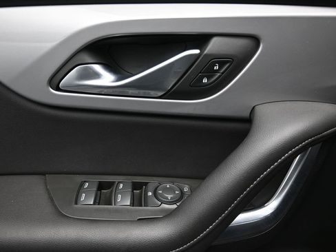 Used 2022 Chevrolet Blazer LT image 18