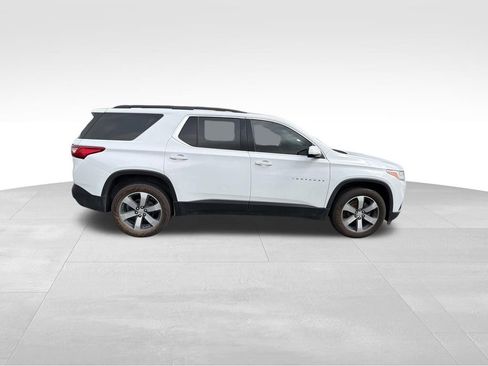 Used 2020 Chevrolet Traverse LT w/ LT Premium Package FWD image 11