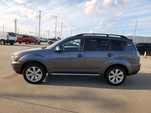 Used 2010 Mitsubishi Outlander XLS image 8