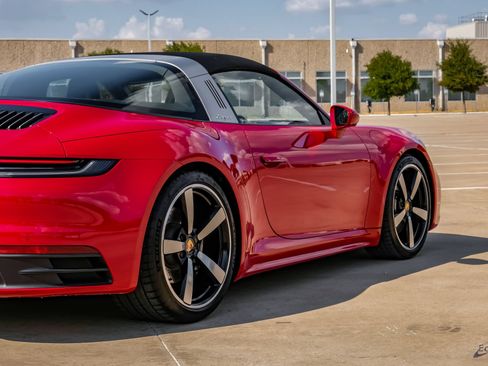 Used 2023 Porsche 911 Targa 4S AWD/4WD image 19