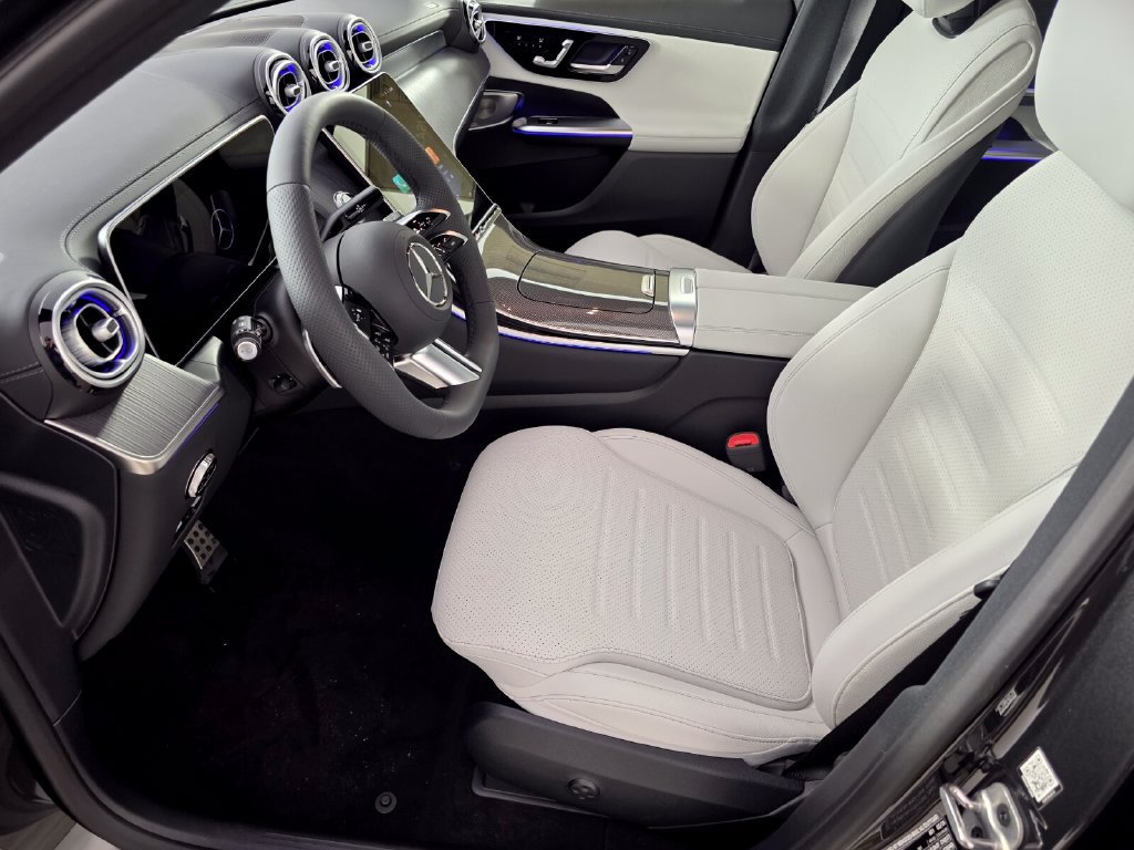 New 2026 Mercedes-Benz GLC 300 image 6