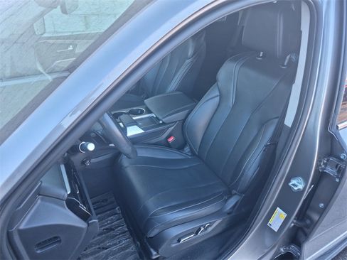 Used 2024 Acura MDX SH-AWD w/ Technology Package image 17