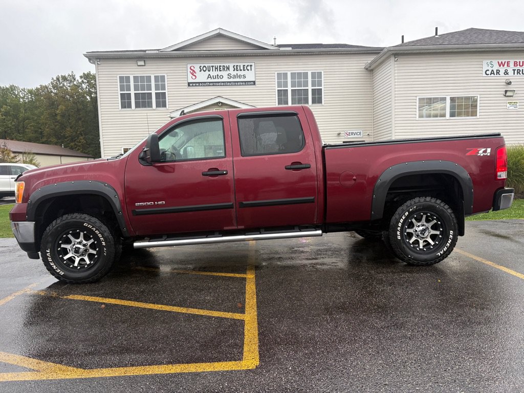 Used 2013 GMC Sierra 2500 SLE w/ SLE Preferred Package AWD/4WD image 1
