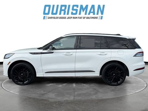 Used 2025 Lincoln Aviator Reserve w/ Jet Appearance Package AWD/4WD image 3