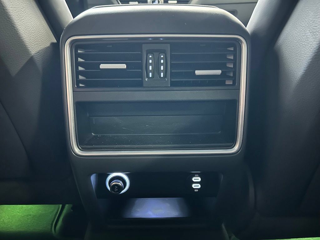 Certified 2020 Porsche Cayenne AWD/4WD image 26