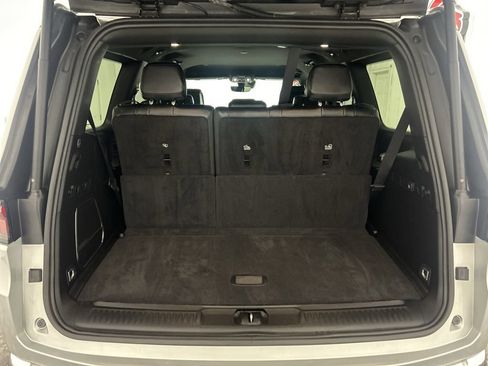 Used 2024 Jeep Wagoneer Series II w/ Flexible Seating Group AWD/4WD image 15