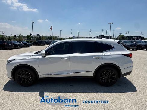 Used 2024 Acura MDX SH-AWD w/ Technology Package image 3