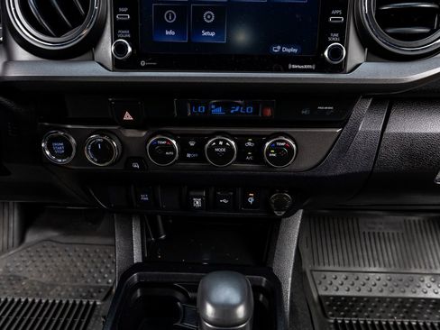 Used 2023 Toyota Tacoma TRD Off-Road image 25