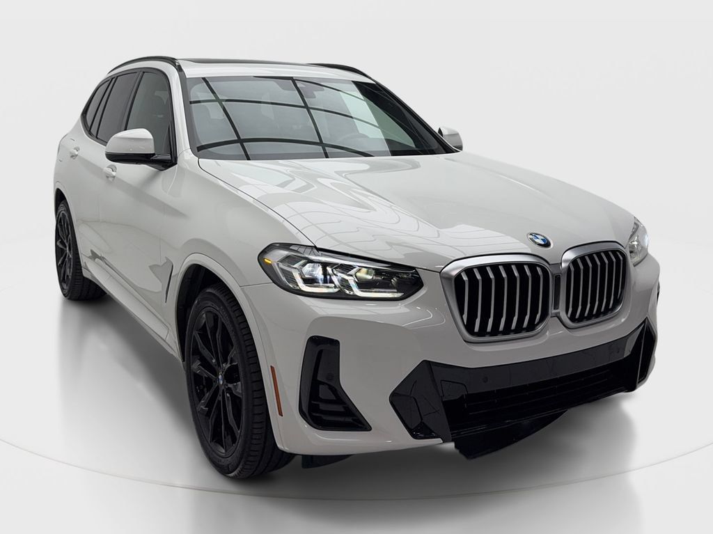 Used 2022 BMW X3 sDrive30i w/ M Sport Package 2 RWD image 3