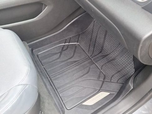 Used 2019 Chevrolet Traverse Premier w/ Driver Confidence II Package image 29