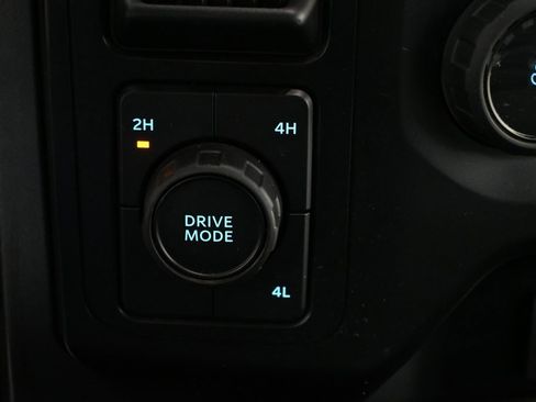 Used 2023 Ford F150 XLT image 34