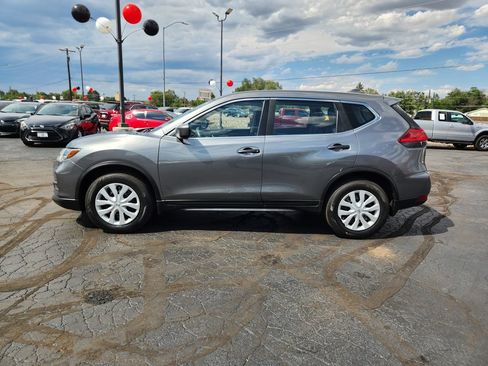Used 2017 Nissan Rogue S AWD/4WD image 6