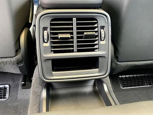 New 2025 Porsche Taycan image 29