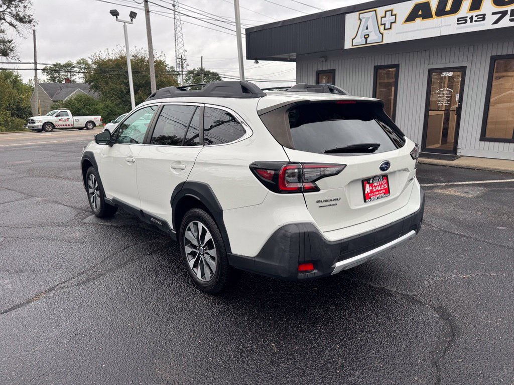 Used 2023 Subaru Outback Limited AWD/4WD image 8