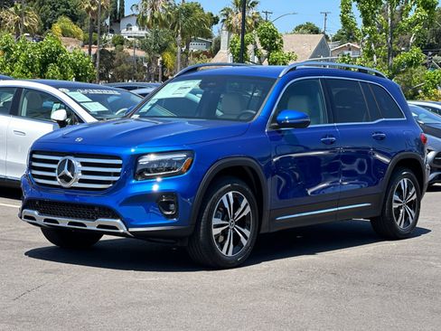 New 2025 Mercedes-Benz GLB 250 4MATIC image 7