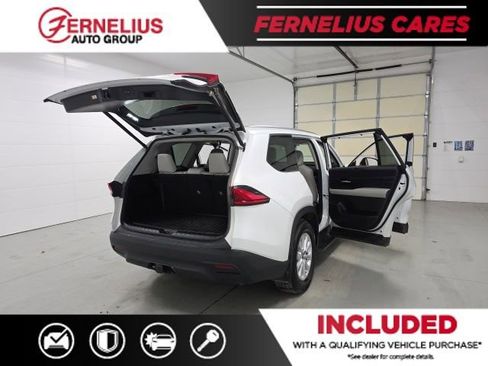 Used 2024 Toyota Grand Highlander XLE image 12