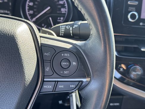 Used 2022 Toyota Camry SE image 15