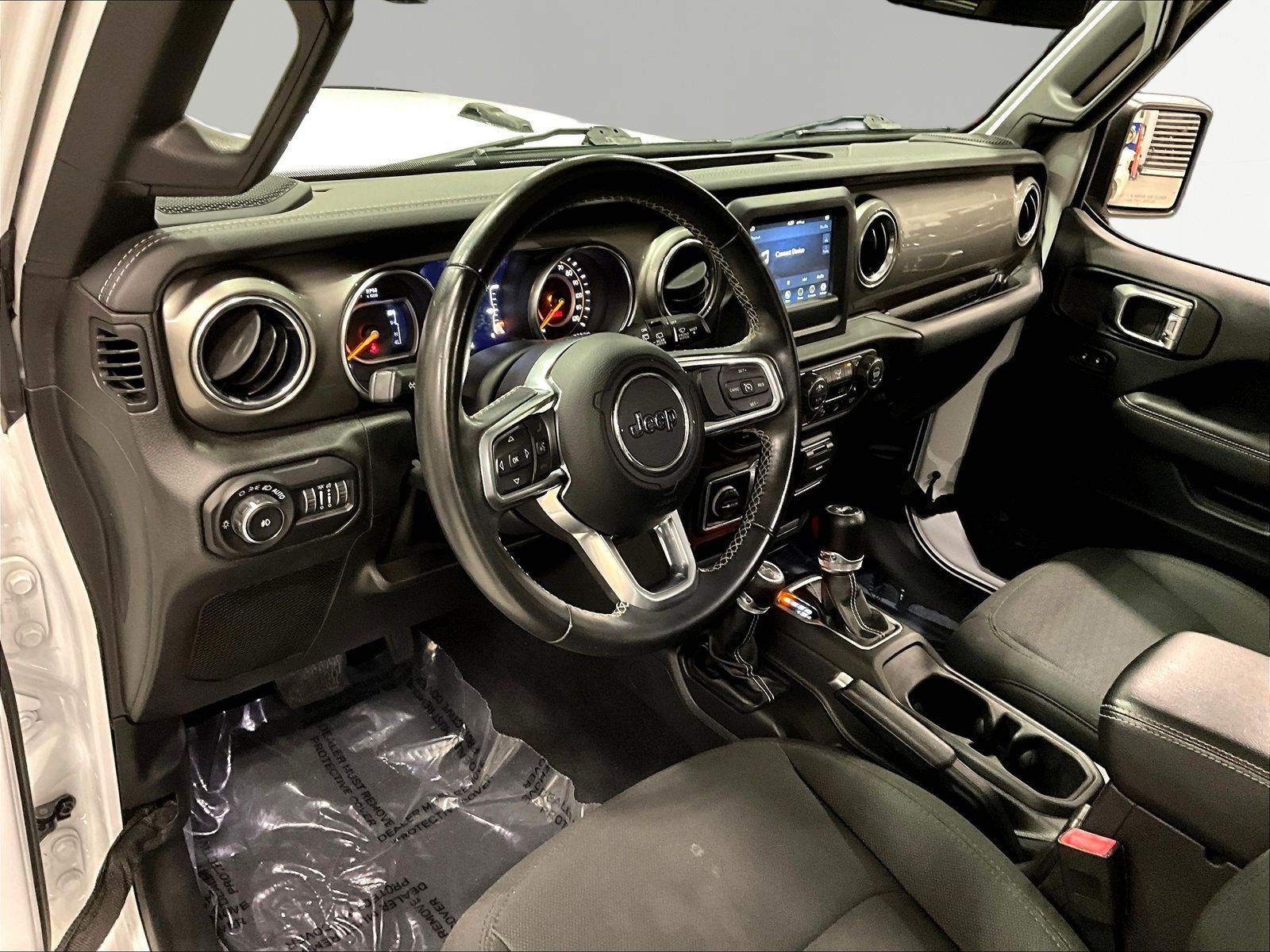 Used 2019 Jeep Wrangler Unlimited Sahara w/ Safety Group AWD/4WD image 17