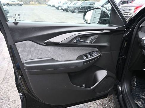 Used 2023 Chevrolet TrailBlazer LT w/ Convenience Package image 18