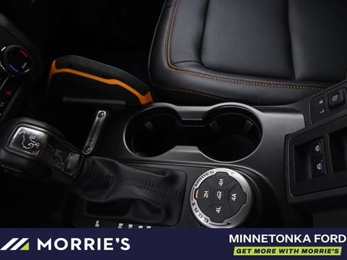 Used 2023 Ford Bronco Badlands w/ Sasquatch Package AWD/4WD image 33