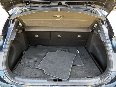 Used 2020 Toyota Corolla SE image 27