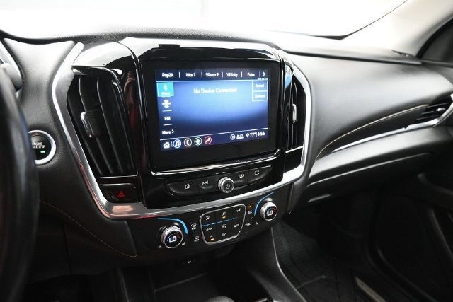 Used 2021 Chevrolet Traverse LT FWD image 17
