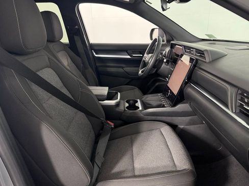 Used 2025 GMC Terrain Elevation AWD/4WD image 32