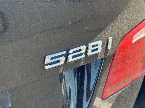 Used 2016 BMW 528i Sedan image 6