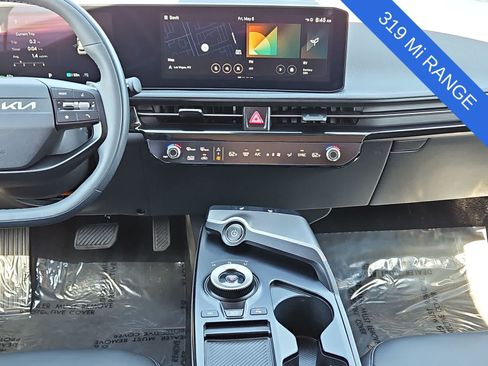 Used 2025 Kia EV6 Light w/ Light LR Technology Package RWD image 20