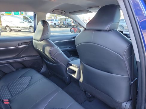 Used 2024 Toyota Camry SE image 25