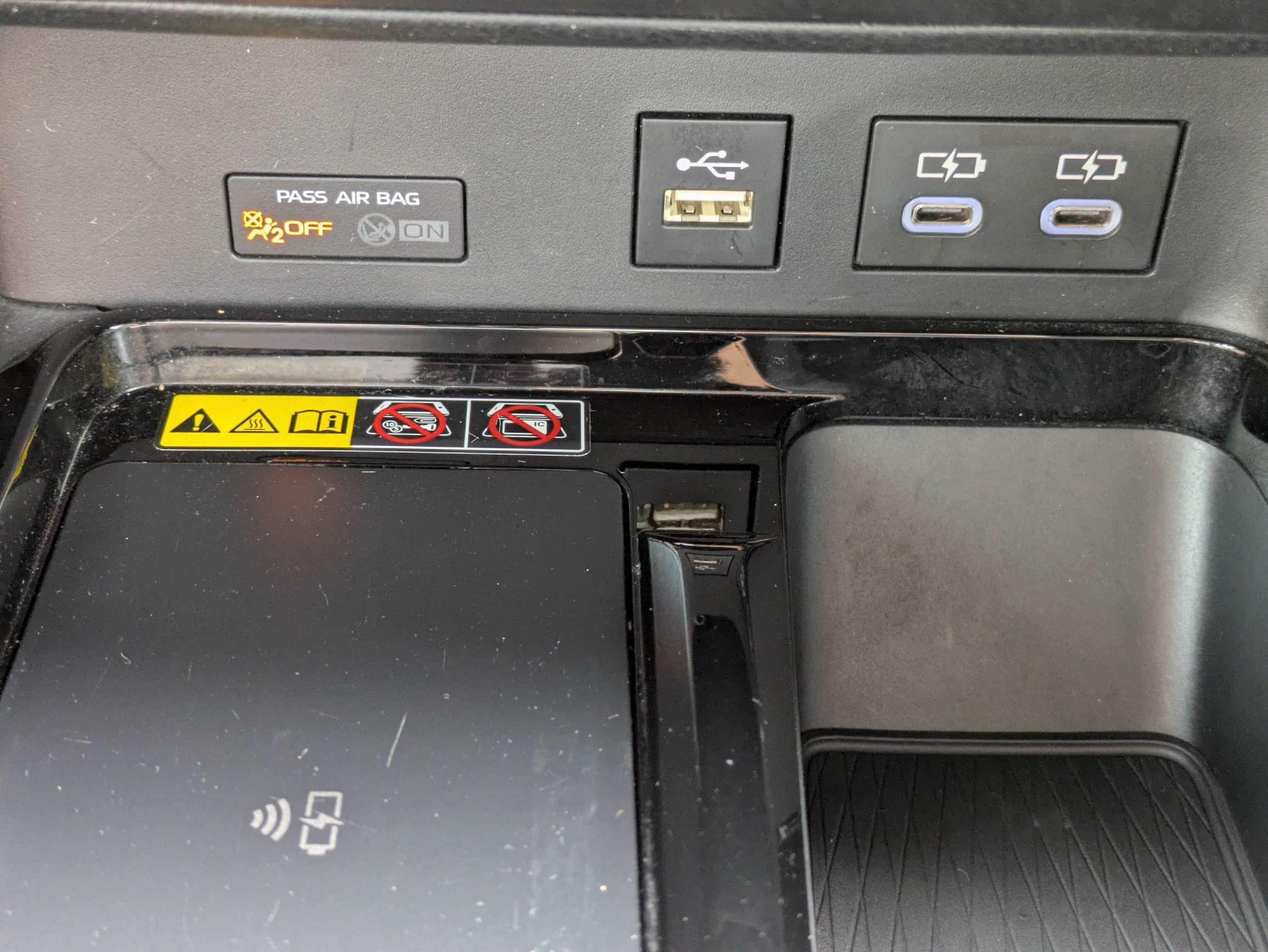Used 2025 Toyota Camry XSE FWD image 28