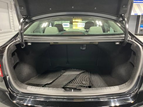 Used 2019 Hyundai Elantra Value Edition FWD image 36