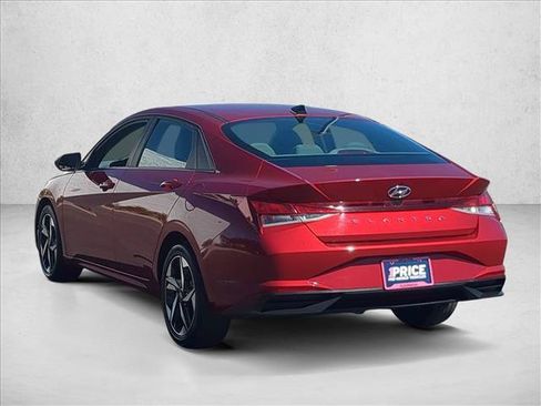 Used 2023 Hyundai Elantra SEL w/ Convenience Package FWD image 8
