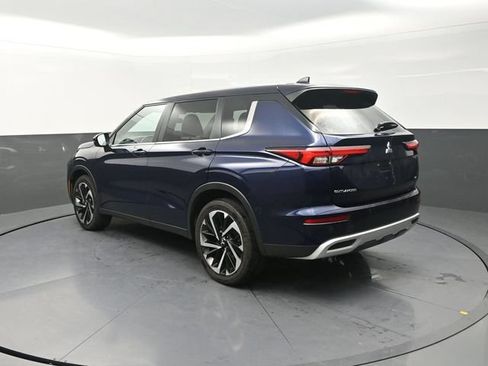 Used 2024 Mitsubishi Outlander FWD image 7