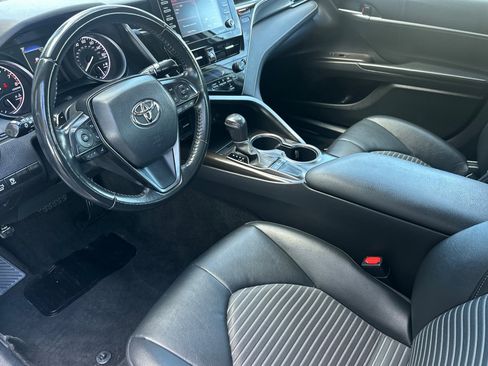 Used 2023 Toyota Camry SE image 11