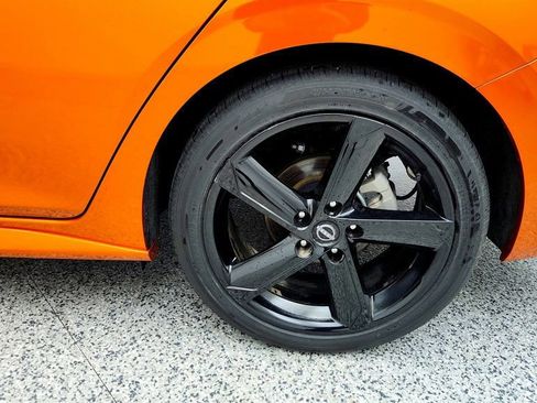 Used 2024 Nissan Sentra SR w/ SR Premium Package image 9