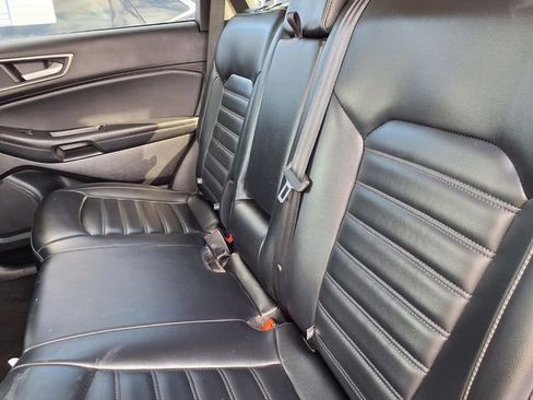 Used 2024 Ford Edge SEL image 7