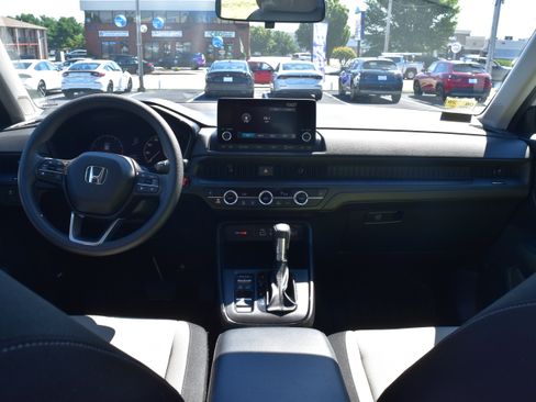 Certified 2024 Honda CR-V EX image 27