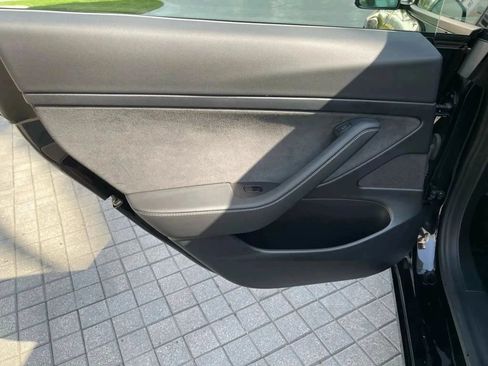 Used 2023 Tesla Model 3 Standard Range RWD image 28