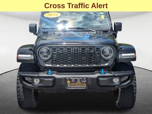 Used 2024 Jeep Wrangler Unlimited Rubicon 4xe AWD/4WD image 12