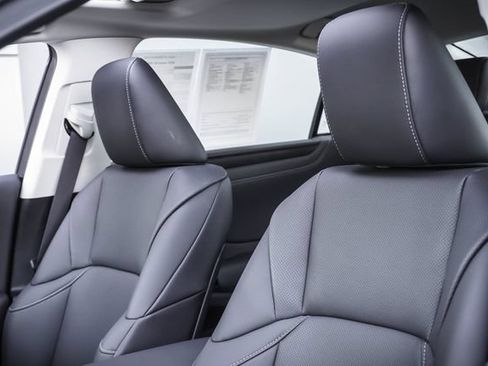 Used 2025 Lexus ES 300h w/ Premium Package FWD image 10
