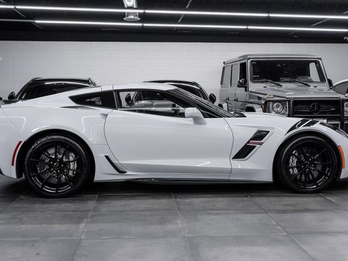Used 2018 Chevrolet Corvette Grand Sport image 10